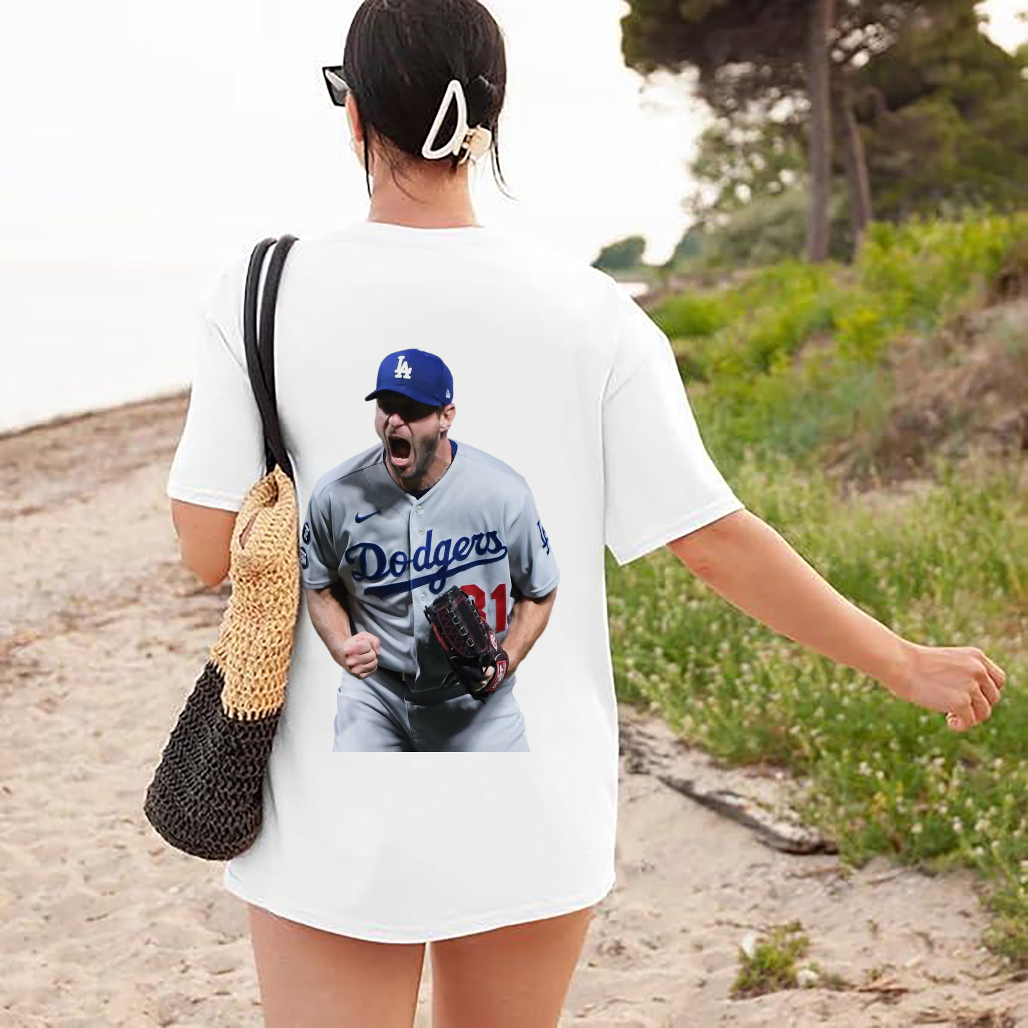  180g Combed Cotton T-Shirt With Back Heat Transfer Print – Soft, Lightweight, Fitted Design – Stylish Casual Wear For Sports & Everyday Use