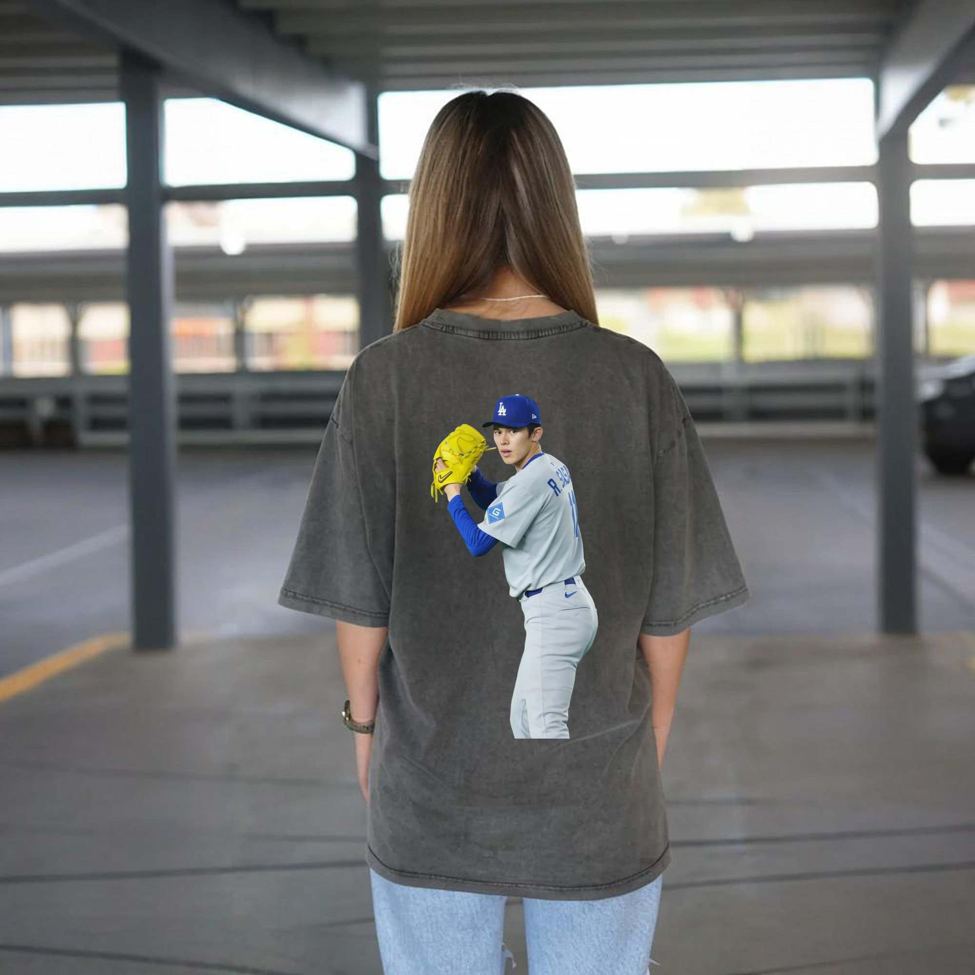  Washed Vintage 230g Cotton Oversized T-Shirt With Back Heat Transfer Print – Soft, Lightweight & Stylish – Comfortable Casual Wear For Sports & Everyday Use