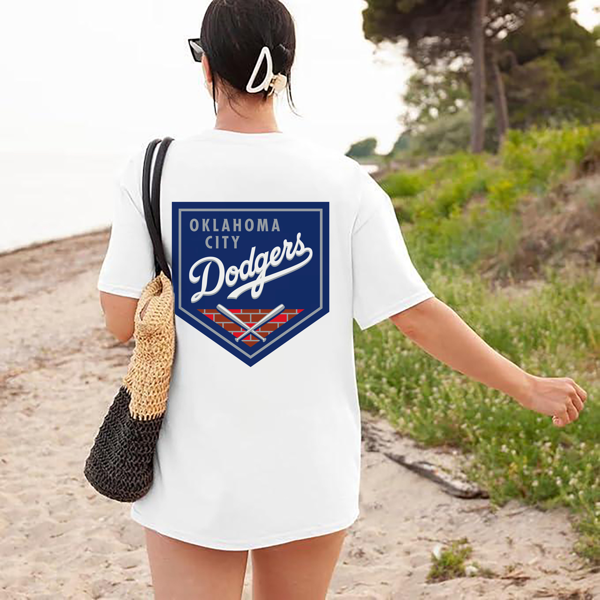  180g Combed Cotton T-Shirt With Back Heat Transfer Print – Soft, Lightweight, Fitted Design – Stylish Casual Wear For Sports & Everyday Use