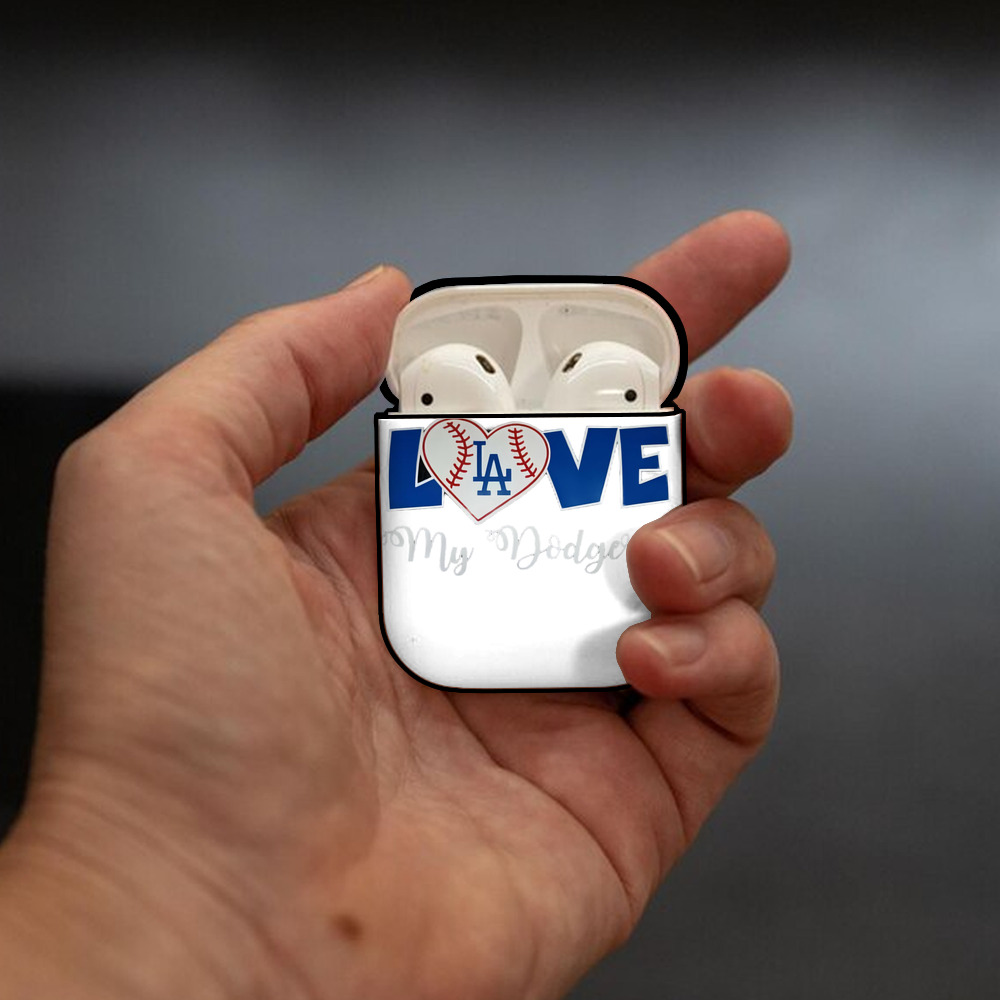  AirPods 2 Case Hard Shell Black, Flexible PC Material, Precise Cutouts, Full Protection, Anti-Fingerprint, Washable, Includes Keychain – Durable & Slim Design