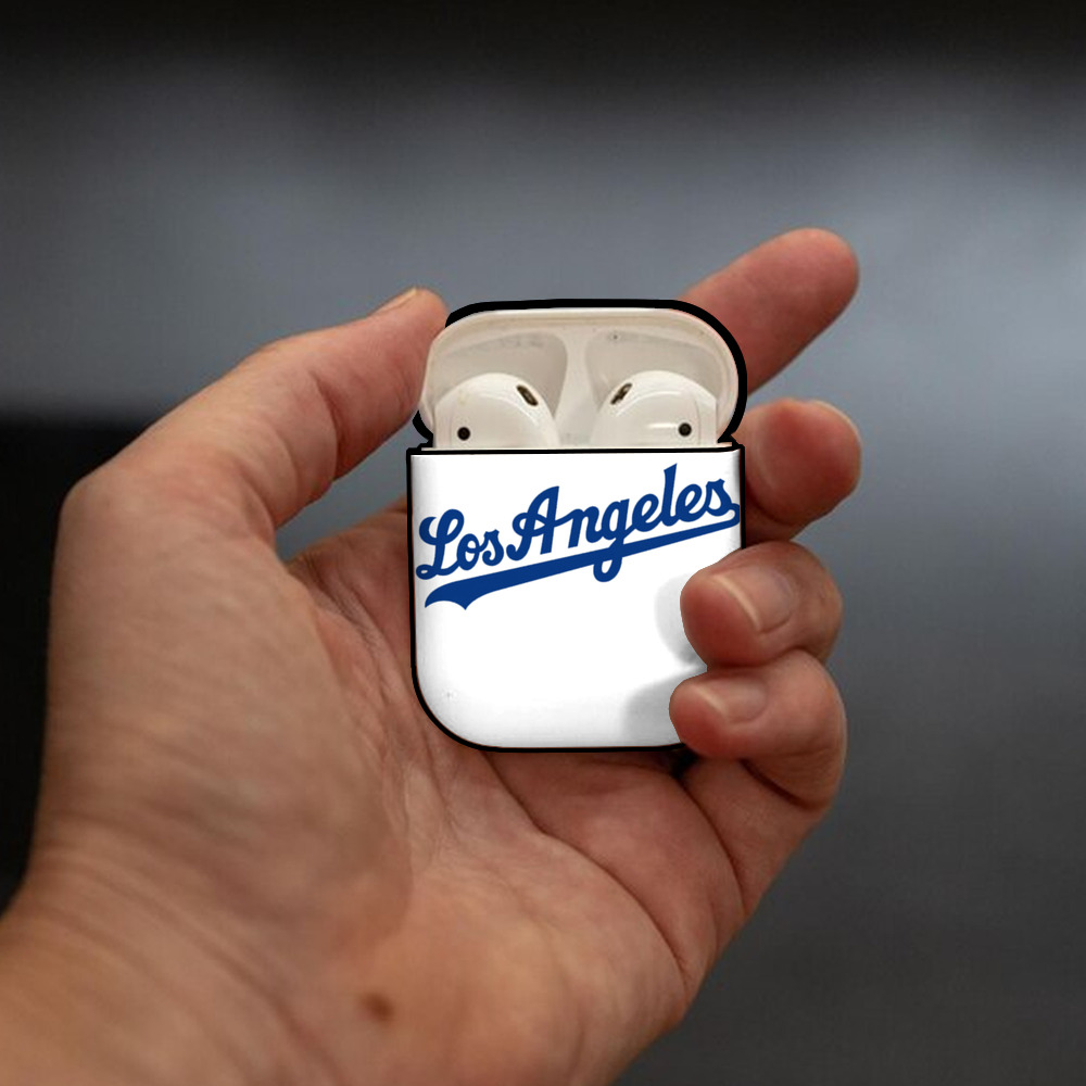  AirPods 2 Case Hard Shell Black, Flexible PC Material, Precise Cutouts, Full Protection, Anti-Fingerprint, Washable, Includes Keychain – Durable & Slim Design