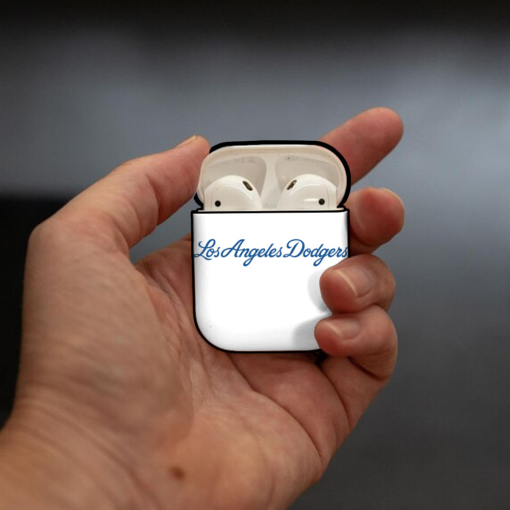  AirPods 2 Case Hard Shell Black, Flexible PC Material, Precise Cutouts, Full Protection, Anti-Fingerprint, Washable, Includes Keychain – Durable & Slim Design