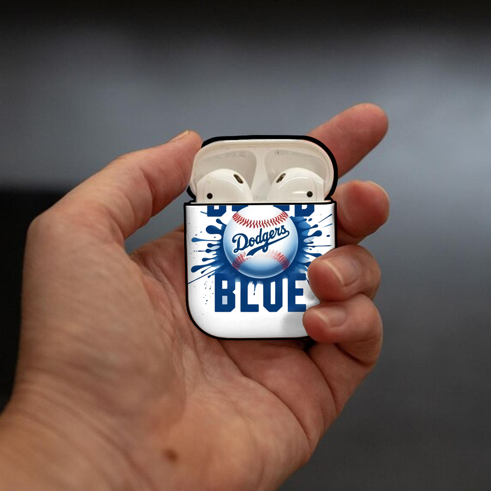  AirPods 2 Case Hard Shell Black, Flexible PC Material, Precise Cutouts, Full Protection, Anti-Fingerprint, Washable, Includes Keychain – Durable & Slim Design