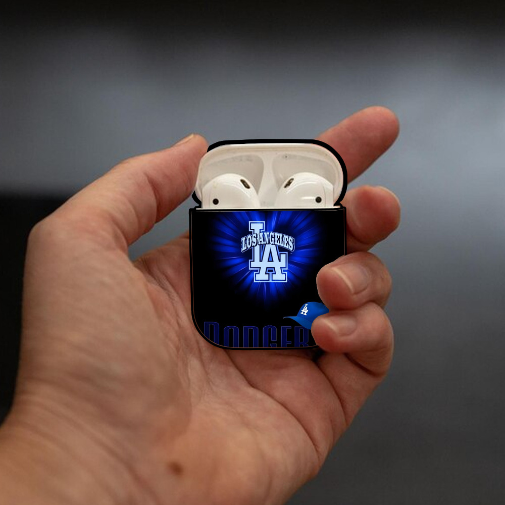  AirPods 2 Case Hard Shell Black, Flexible PC Material, Precise Cutouts, Full Protection, Anti-Fingerprint, Washable, Includes Keychain – Durable & Slim Design