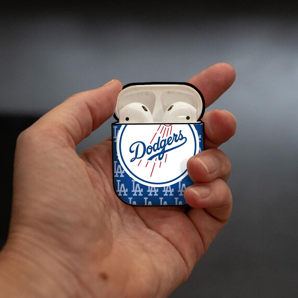  AirPods 2 Case Hard Shell Black, Flexible PC Material, Precise Cutouts, Full Protection, Anti-Fingerprint, Washable, Includes Keychain – Durable & Slim Design