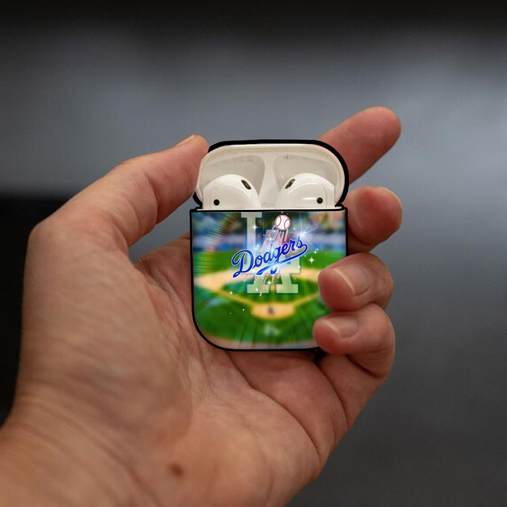  AirPods 2 Case Hard Shell Black, Flexible PC Material, Precise Cutouts, Full Protection, Anti-Fingerprint, Washable, Includes Keychain – Durable & Slim Design