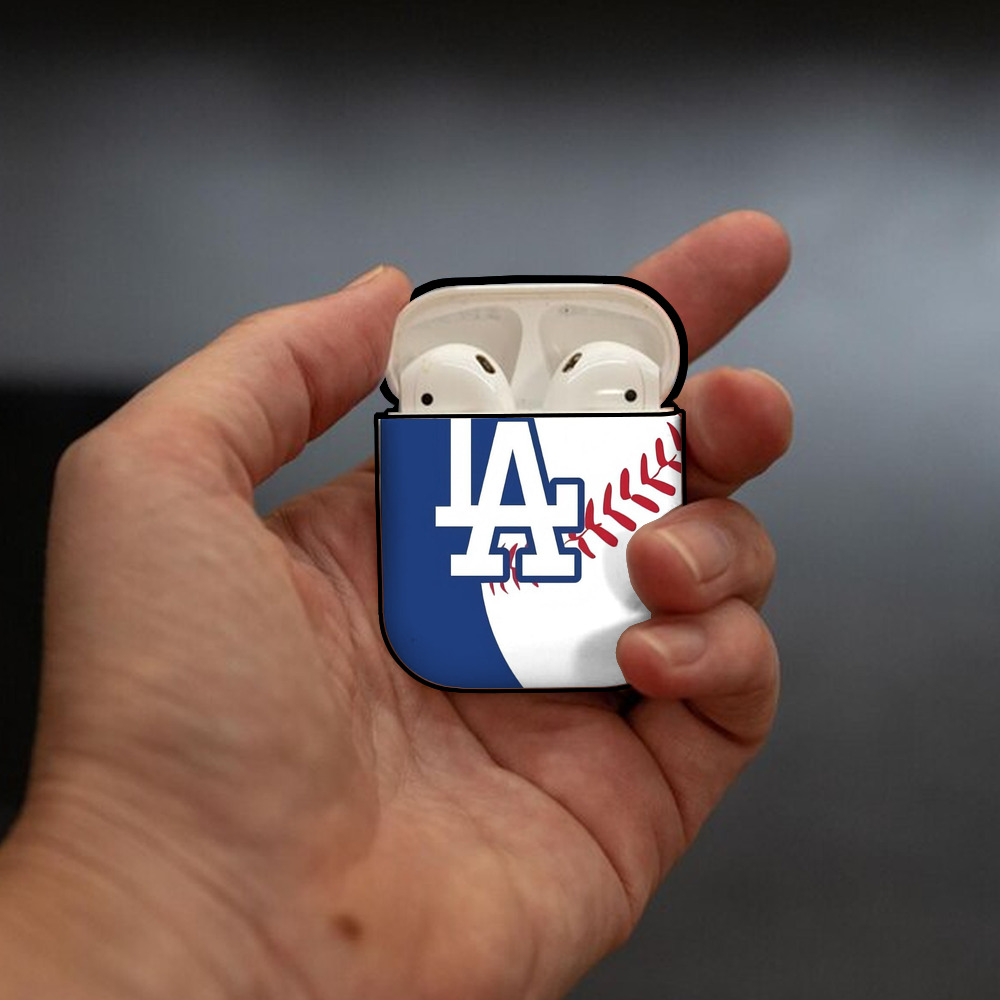  AirPods 2 Case Hard Shell Black, Flexible PC Material, Precise Cutouts, Full Protection, Anti-Fingerprint, Washable, Includes Keychain – Durable & Slim Design