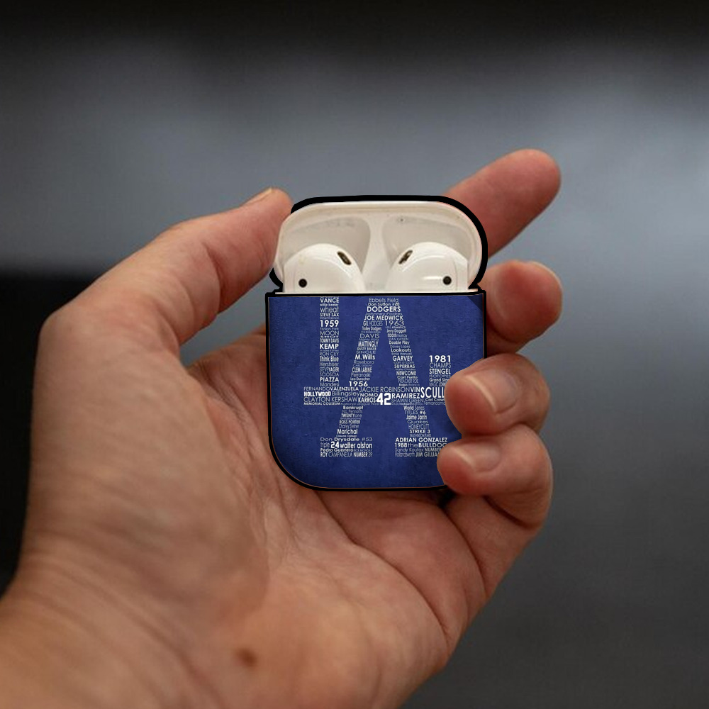  AirPods 2 Case Hard Shell Black, Flexible PC Material, Precise Cutouts, Full Protection, Anti-Fingerprint, Washable, Includes Keychain – Durable & Slim Design