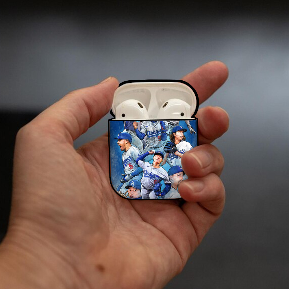  AirPods 2 Case Hard Shell Black, Flexible PC Material, Precise Cutouts, Full Protection, Anti-Fingerprint, Washable, Includes Keychain – Durable & Slim Design