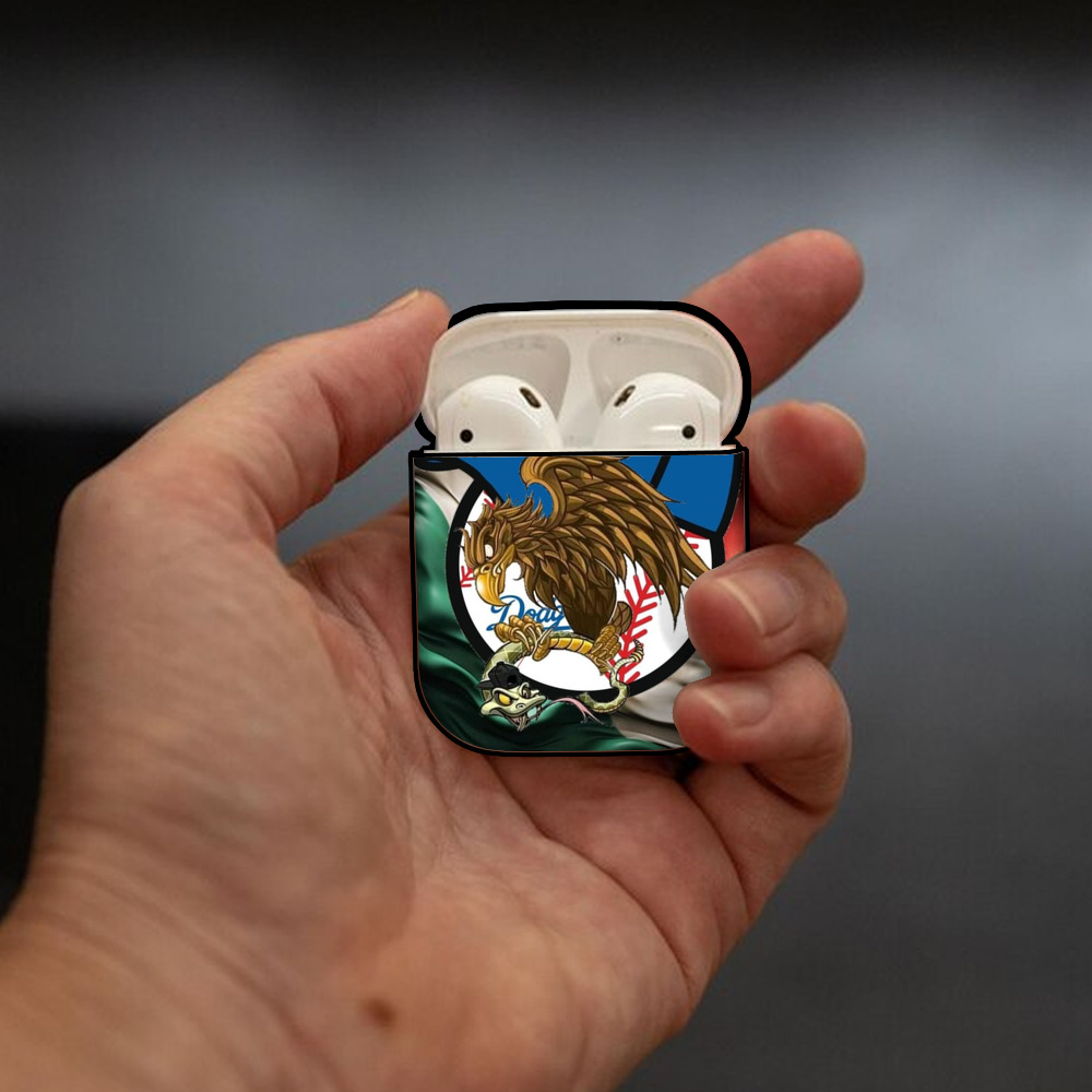  AirPods 2 Case Hard Shell Black, Flexible PC Material, Precise Cutouts, Full Protection, Anti-Fingerprint, Washable, Includes Keychain – Durable & Slim Design