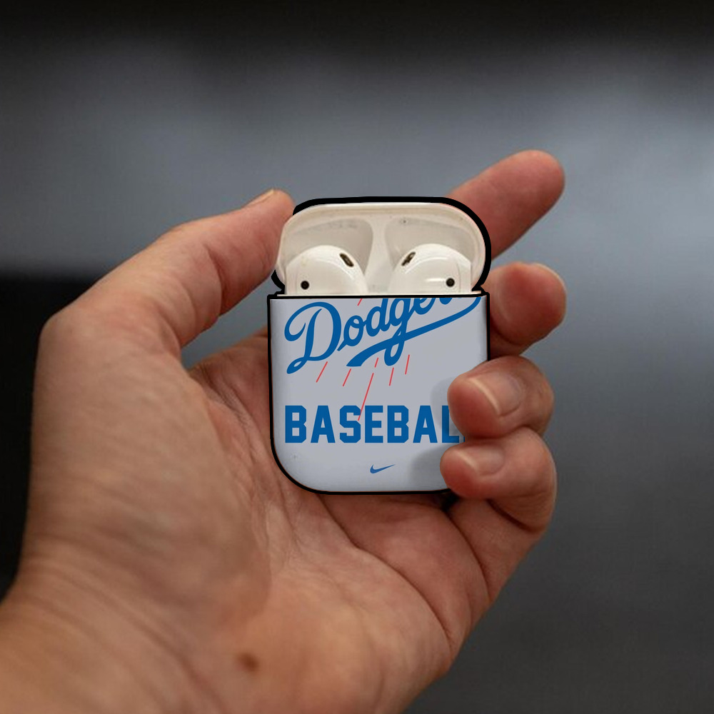  AirPods 2 Case Hard Shell Black, Flexible PC Material, Precise Cutouts, Full Protection, Anti-Fingerprint, Washable, Includes Keychain – Durable & Slim Design