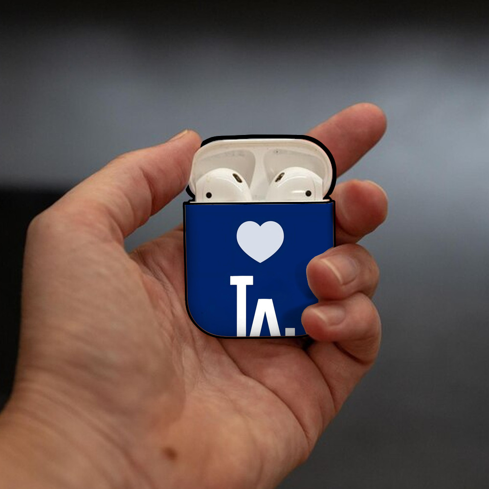  AirPods 2 Case Hard Shell Black, Flexible PC Material, Precise Cutouts, Full Protection, Anti-Fingerprint, Washable, Includes Keychain – Durable & Slim Design