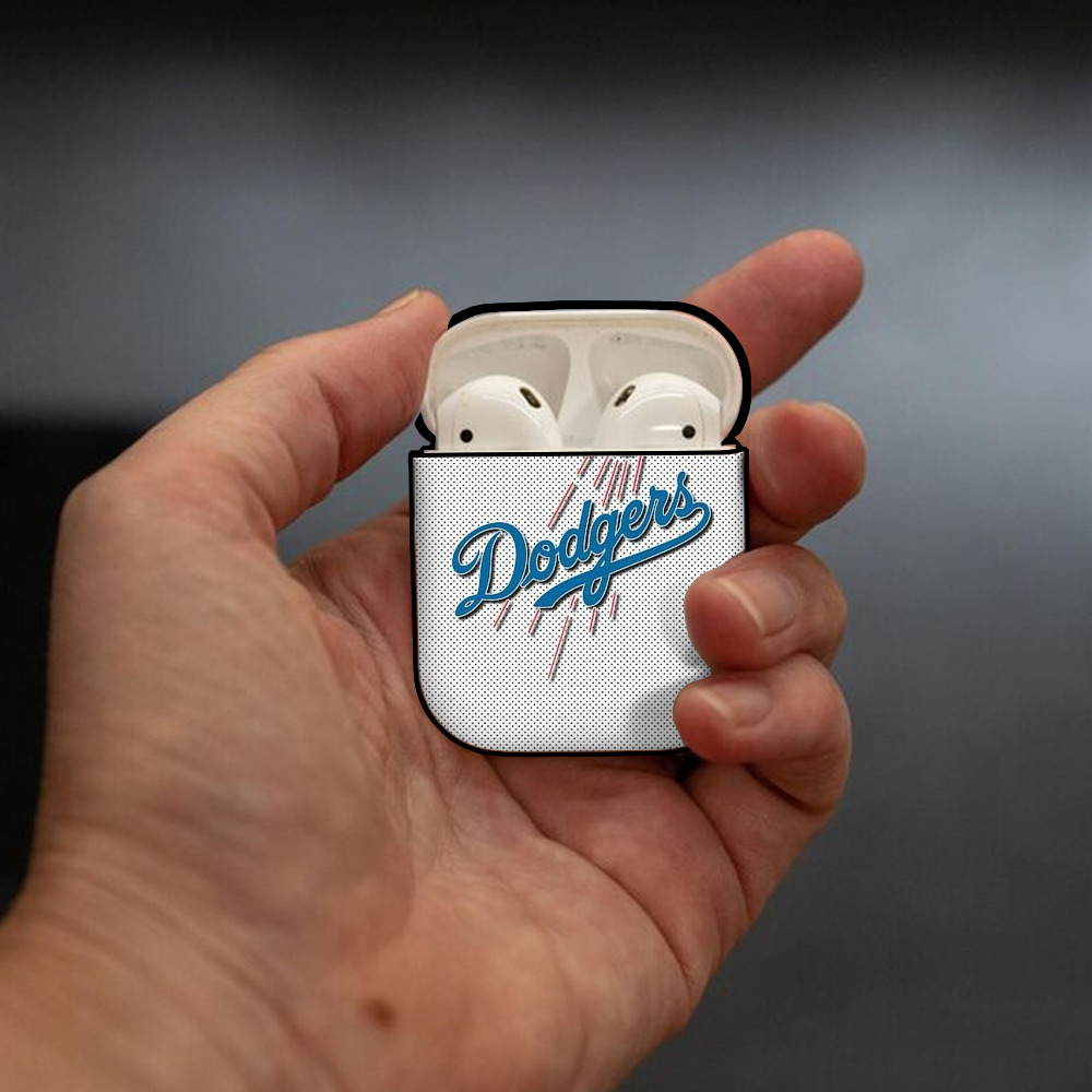  AirPods 2 Case Hard Shell Black, Flexible PC Material, Precise Cutouts, Full Protection, Anti-Fingerprint, Washable, Includes Keychain – Durable & Slim Design