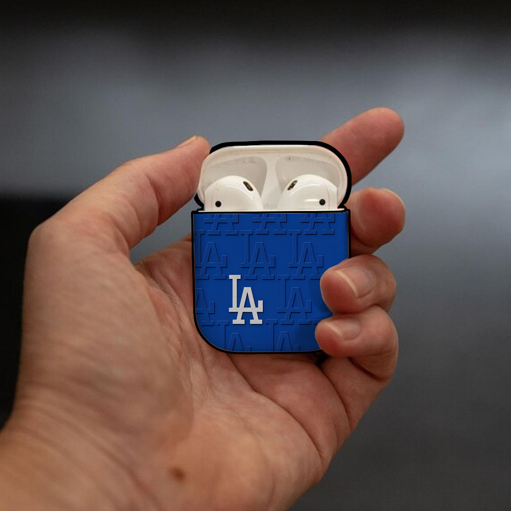  AirPods 2 Case Hard Shell Black, Flexible PC Material, Precise Cutouts, Full Protection, Anti-Fingerprint, Washable, Includes Keychain – Durable & Slim Design