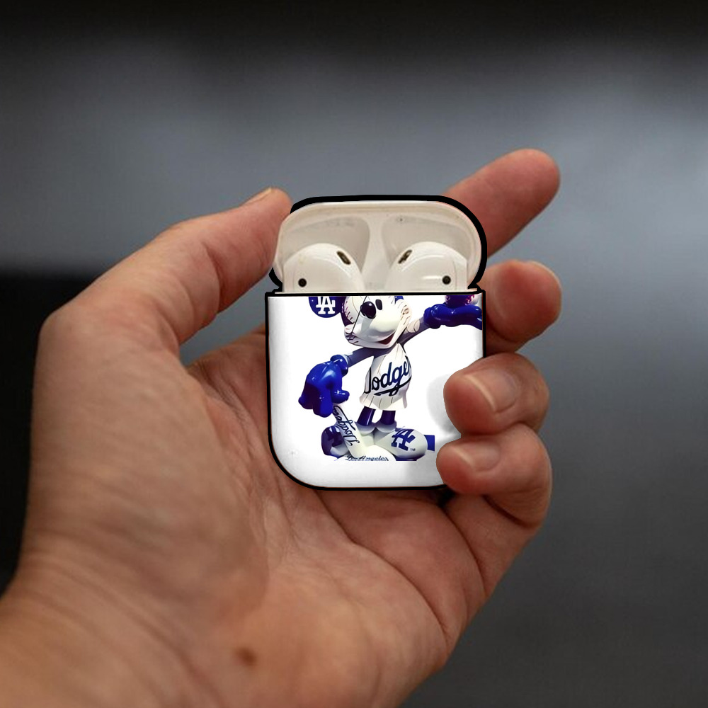  AirPods 2 Case Hard Shell Black, Flexible PC Material, Precise Cutouts, Full Protection, Anti-Fingerprint, Washable, Includes Keychain – Durable & Slim Design