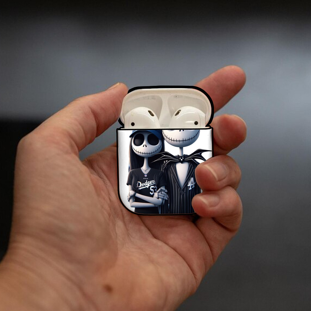  AirPods 2 Case Hard Shell Black, Flexible PC Material, Precise Cutouts, Full Protection, Anti-Fingerprint, Washable, Includes Keychain – Durable & Slim Design