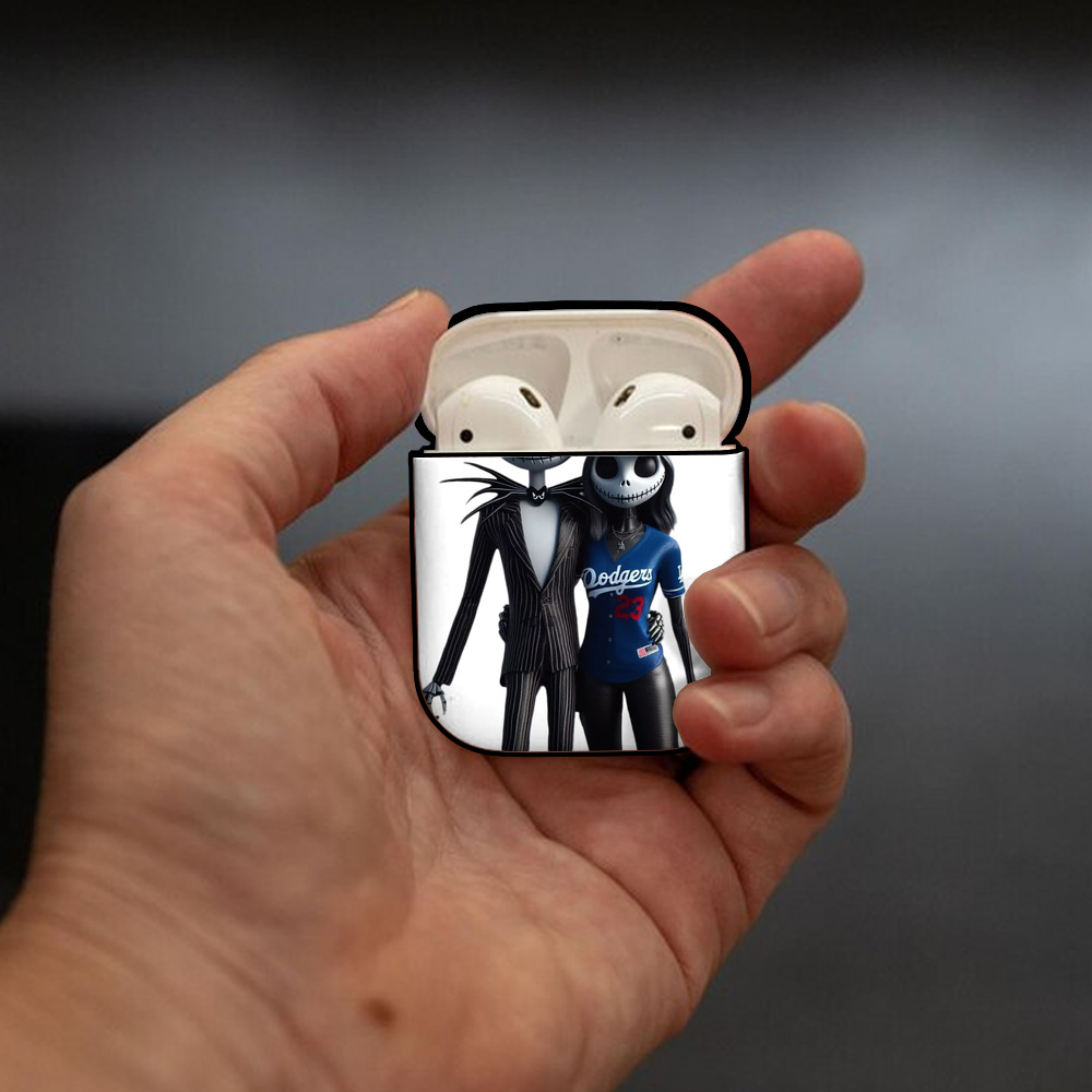  AirPods 2 Case Hard Shell Black, Flexible PC Material, Precise Cutouts, Full Protection, Anti-Fingerprint, Washable, Includes Keychain – Durable & Slim Design