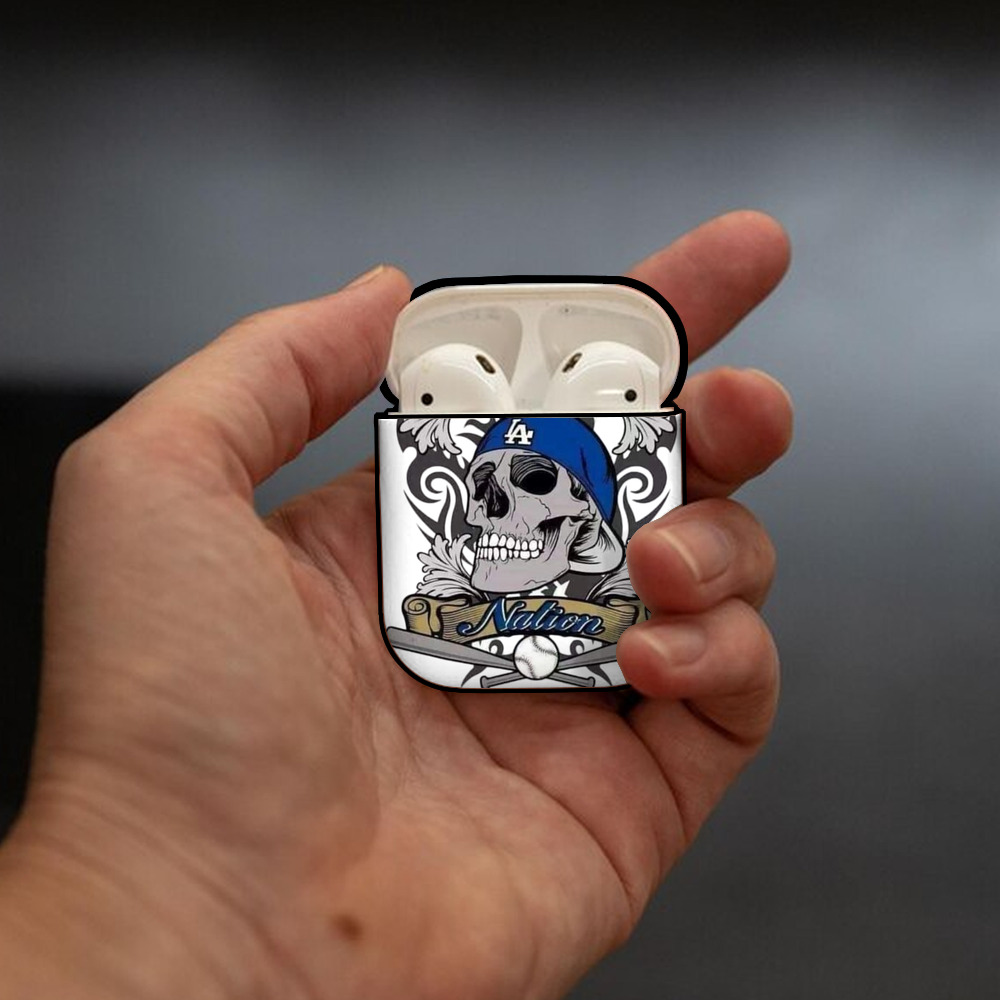  AirPods 2 Case Hard Shell Black, Flexible PC Material, Precise Cutouts, Full Protection, Anti-Fingerprint, Washable, Includes Keychain – Durable & Slim Design