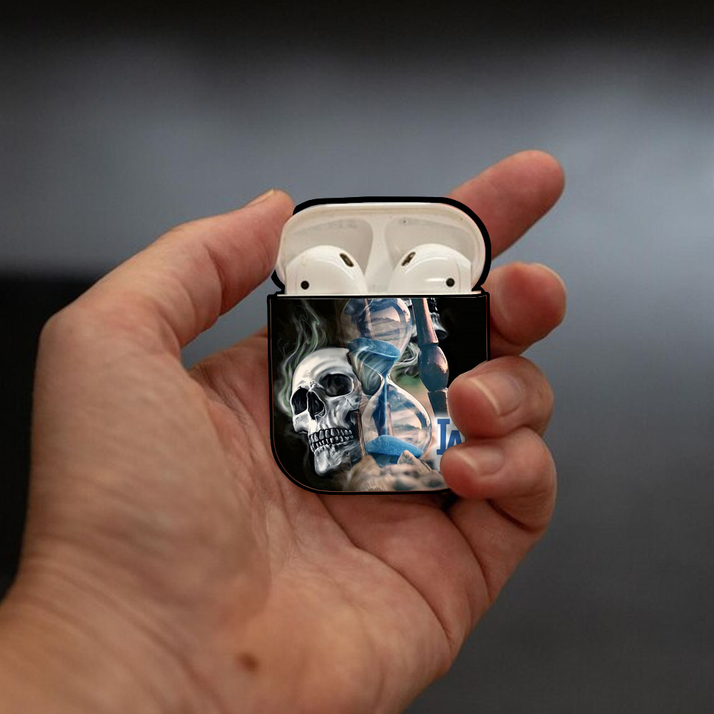  AirPods 2 Case Hard Shell Black, Flexible PC Material, Precise Cutouts, Full Protection, Anti-Fingerprint, Washable, Includes Keychain – Durable & Slim Design