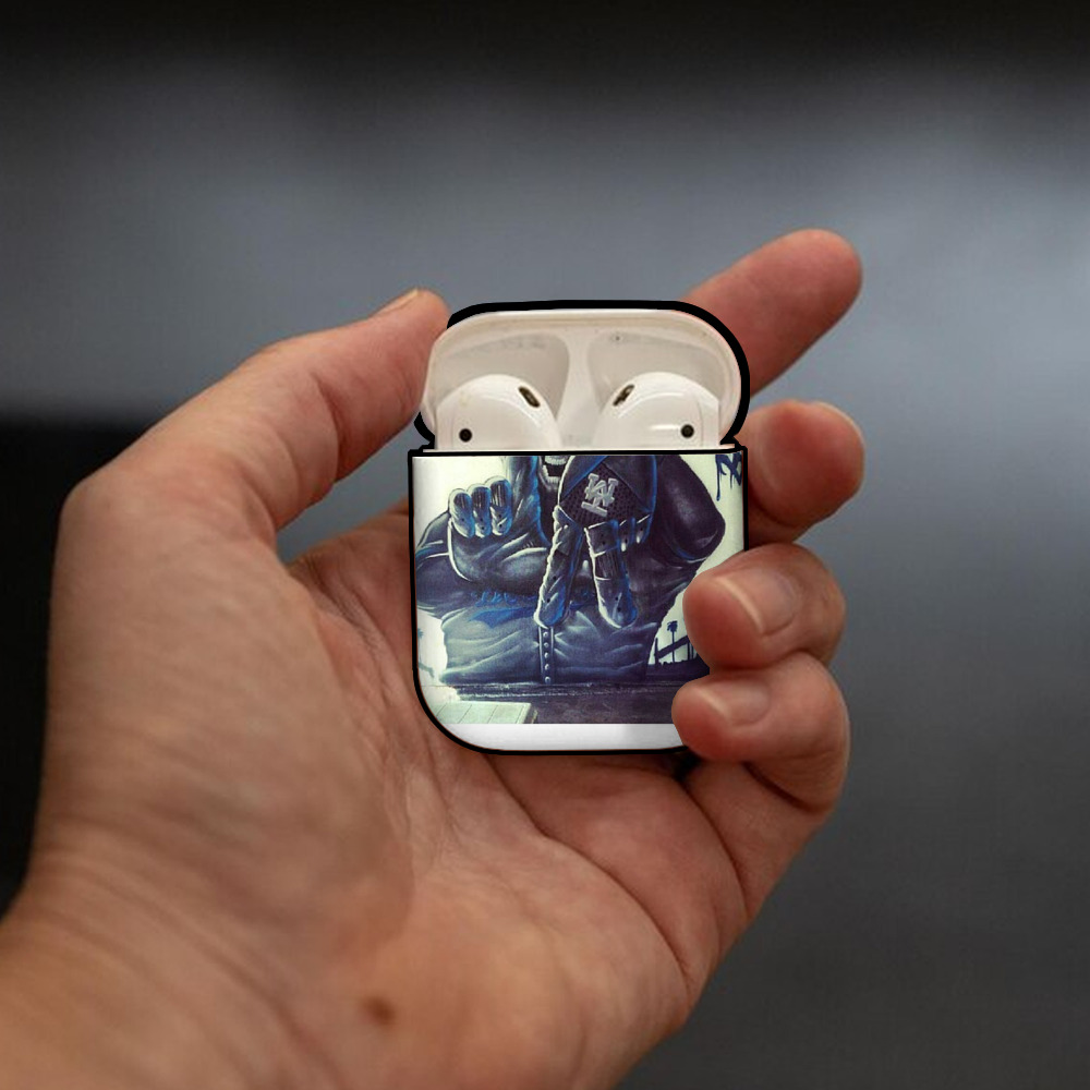  AirPods 2 Case Hard Shell Black, Flexible PC Material, Precise Cutouts, Full Protection, Anti-Fingerprint, Washable, Includes Keychain – Durable & Slim Design