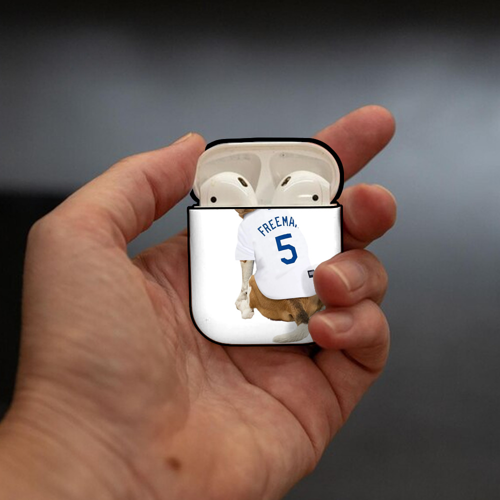  AirPods 2 Case Hard Shell Black, Flexible PC Material, Precise Cutouts, Full Protection, Anti-Fingerprint, Washable, Includes Keychain – Durable & Slim Design