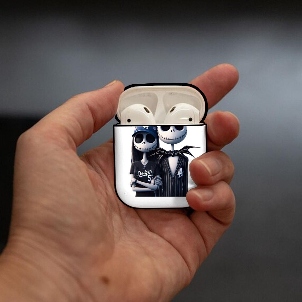  AirPods 2 Case Hard Shell Black, Flexible PC Material, Precise Cutouts, Full Protection, Anti-Fingerprint, Washable, Includes Keychain – Durable & Slim Design