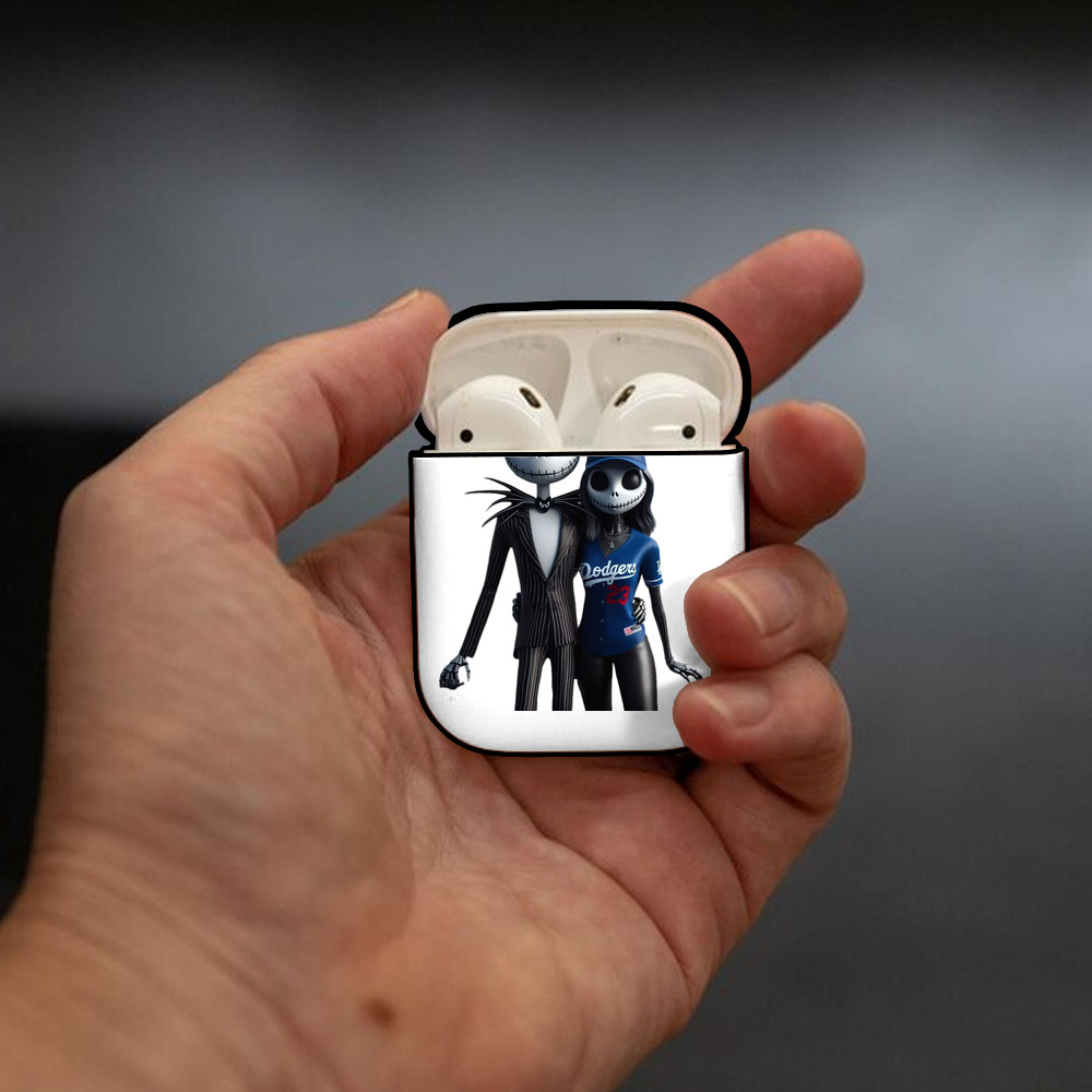  AirPods 2 Case Hard Shell Black, Flexible PC Material, Precise Cutouts, Full Protection, Anti-Fingerprint, Washable, Includes Keychain – Durable & Slim Design