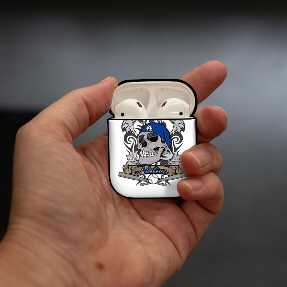  AirPods 2 Case Hard Shell Black, Flexible PC Material, Precise Cutouts, Full Protection, Anti-Fingerprint, Washable, Includes Keychain – Durable & Slim Design