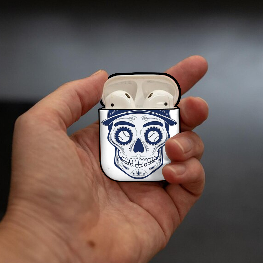  AirPods 2 Case Hard Shell Black, Flexible PC Material, Precise Cutouts, Full Protection, Anti-Fingerprint, Washable, Includes Keychain – Durable & Slim Design