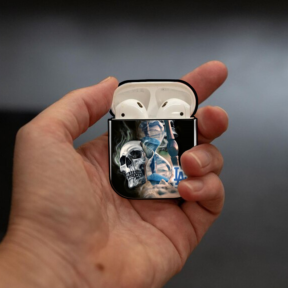  AirPods 2 Case Hard Shell Black, Flexible PC Material, Precise Cutouts, Full Protection, Anti-Fingerprint, Washable, Includes Keychain – Durable & Slim Design