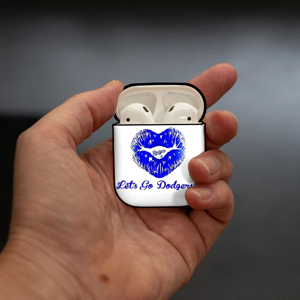  AirPods 2 Case Hard Shell Black, Flexible PC Material, Precise Cutouts, Full Protection, Anti-Fingerprint, Washable, Includes Keychain – Durable & Slim Design