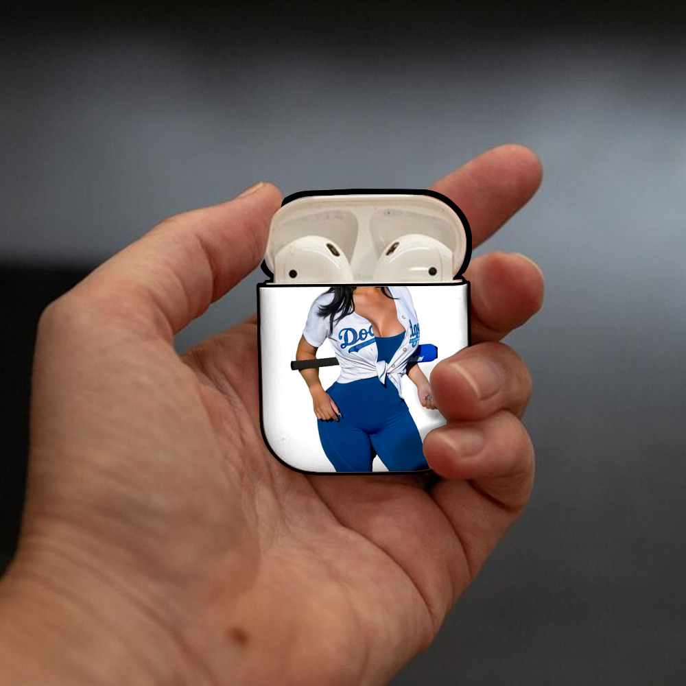  AirPods 2 Case Hard Shell Black, Flexible PC Material, Precise Cutouts, Full Protection, Anti-Fingerprint, Washable, Includes Keychain – Durable & Slim Design