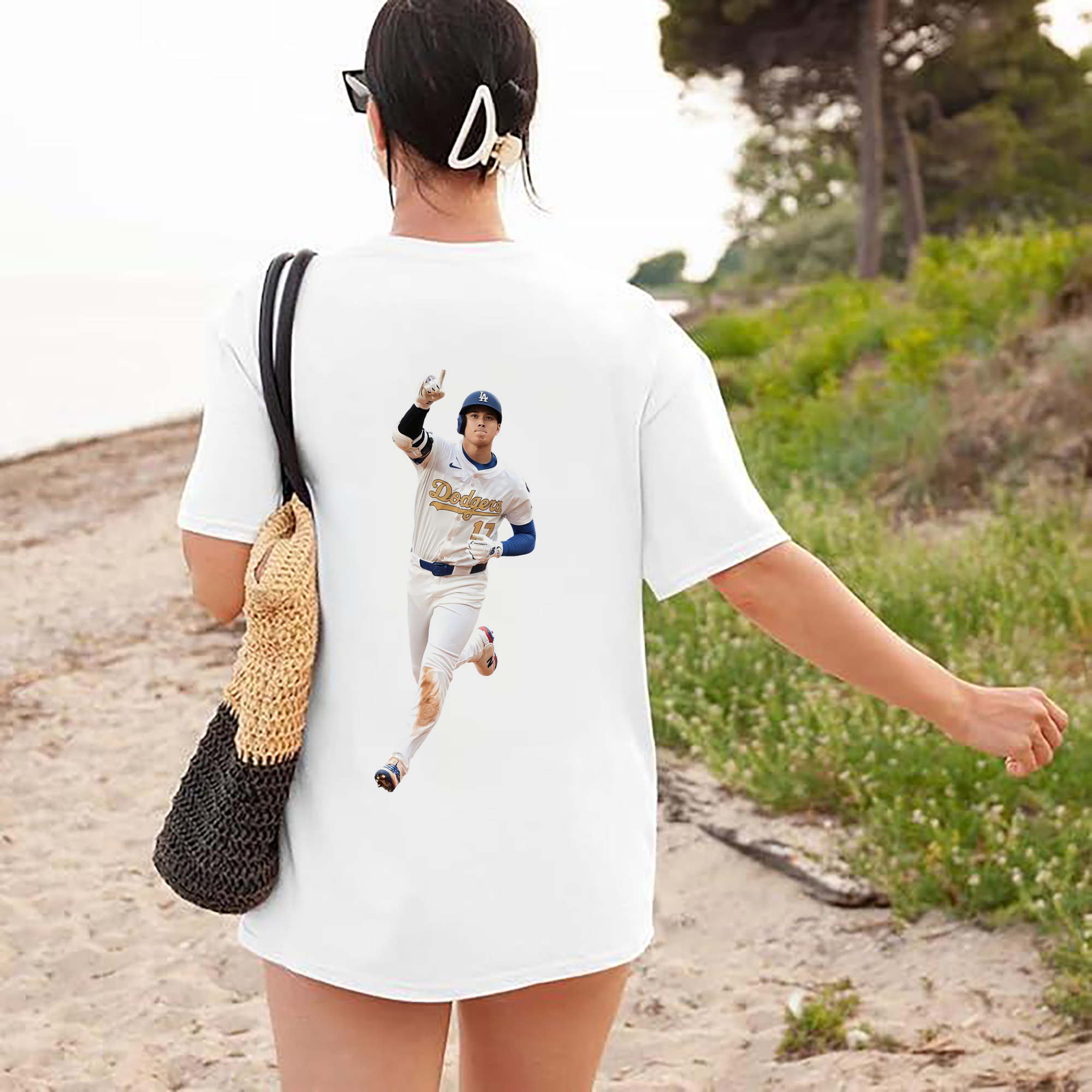  180g Combed Cotton T-Shirt With Back Heat Transfer Print – Soft, Lightweight, Fitted Design – Stylish Casual Wear For Sports & Everyday Use