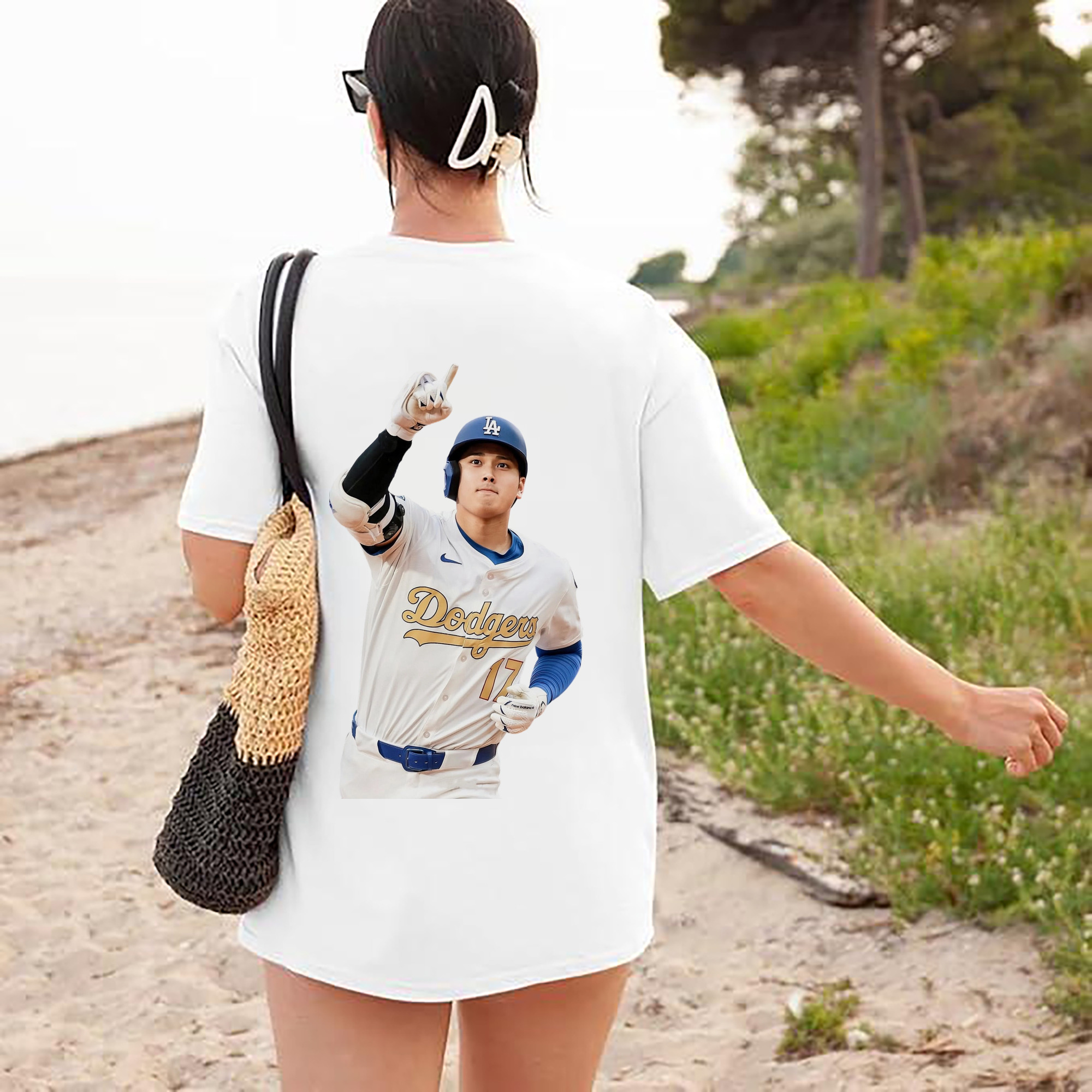  180g Combed Cotton T-Shirt With Back Heat Transfer Print – Soft, Lightweight, Fitted Design – Stylish Casual Wear For Sports & Everyday Use