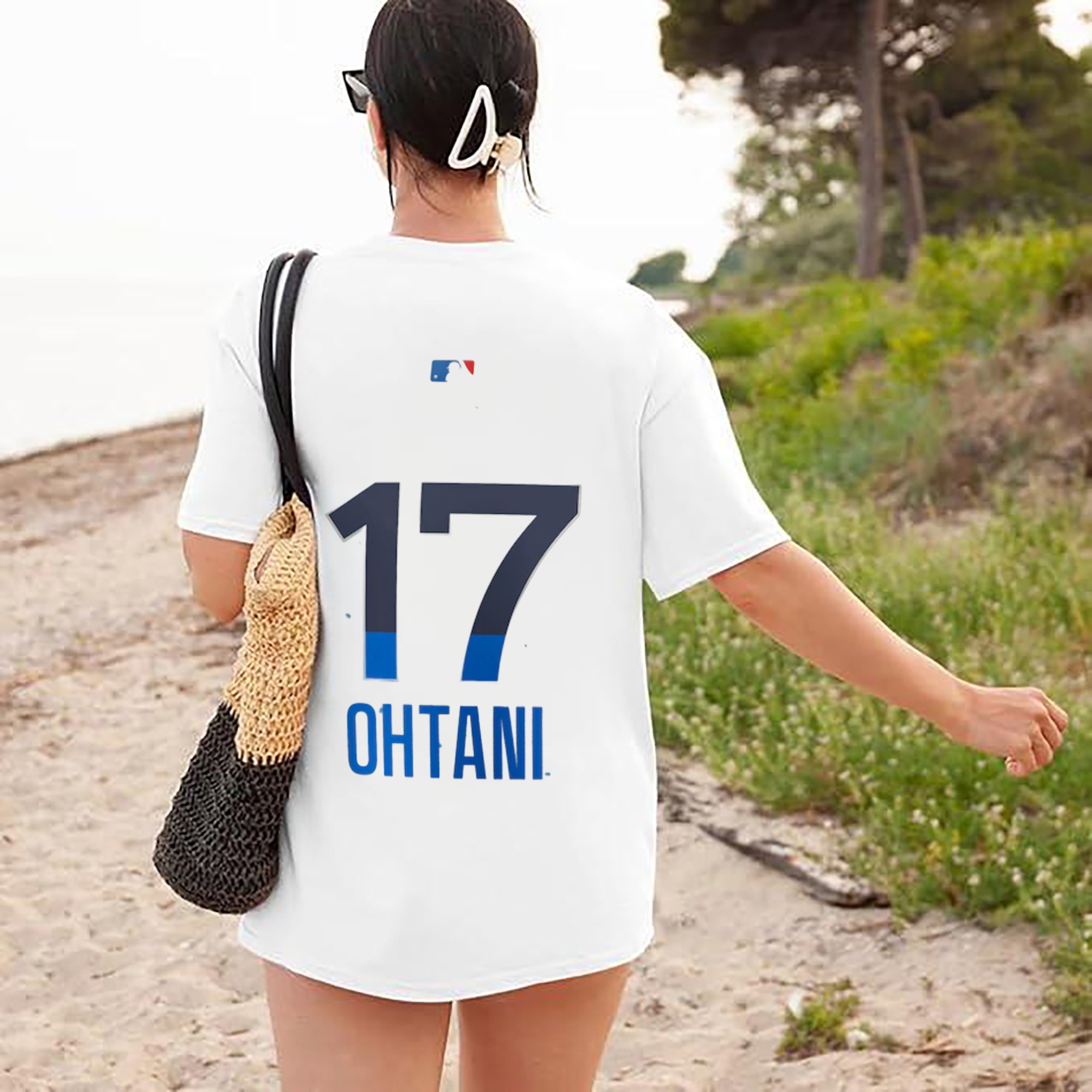  180g Combed Cotton T-Shirt With Back Heat Transfer Print – Soft, Lightweight, Fitted Design – Stylish Casual Wear For Sports & Everyday Use