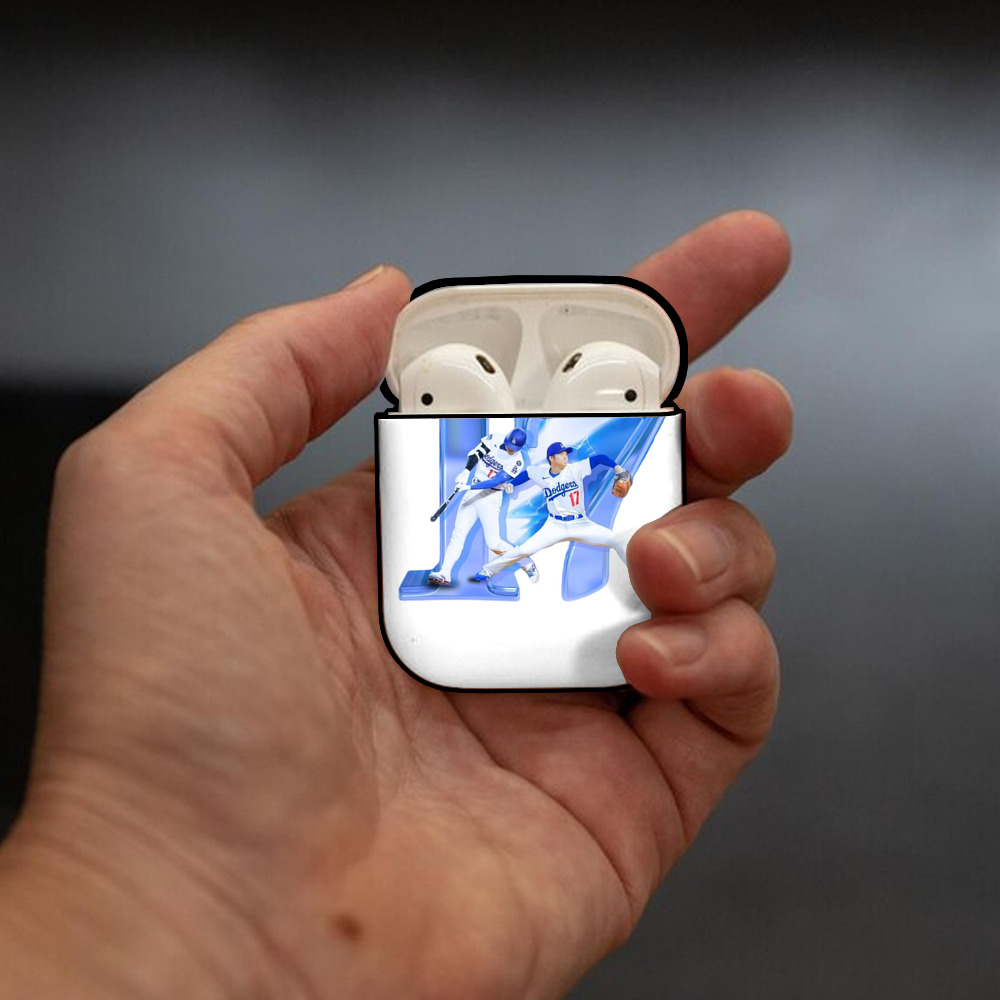  AirPods 2 Case Hard Shell Black, Flexible PC Material, Precise Cutouts, Full Protection, Anti-Fingerprint, Washable, Includes Keychain – Durable & Slim Design