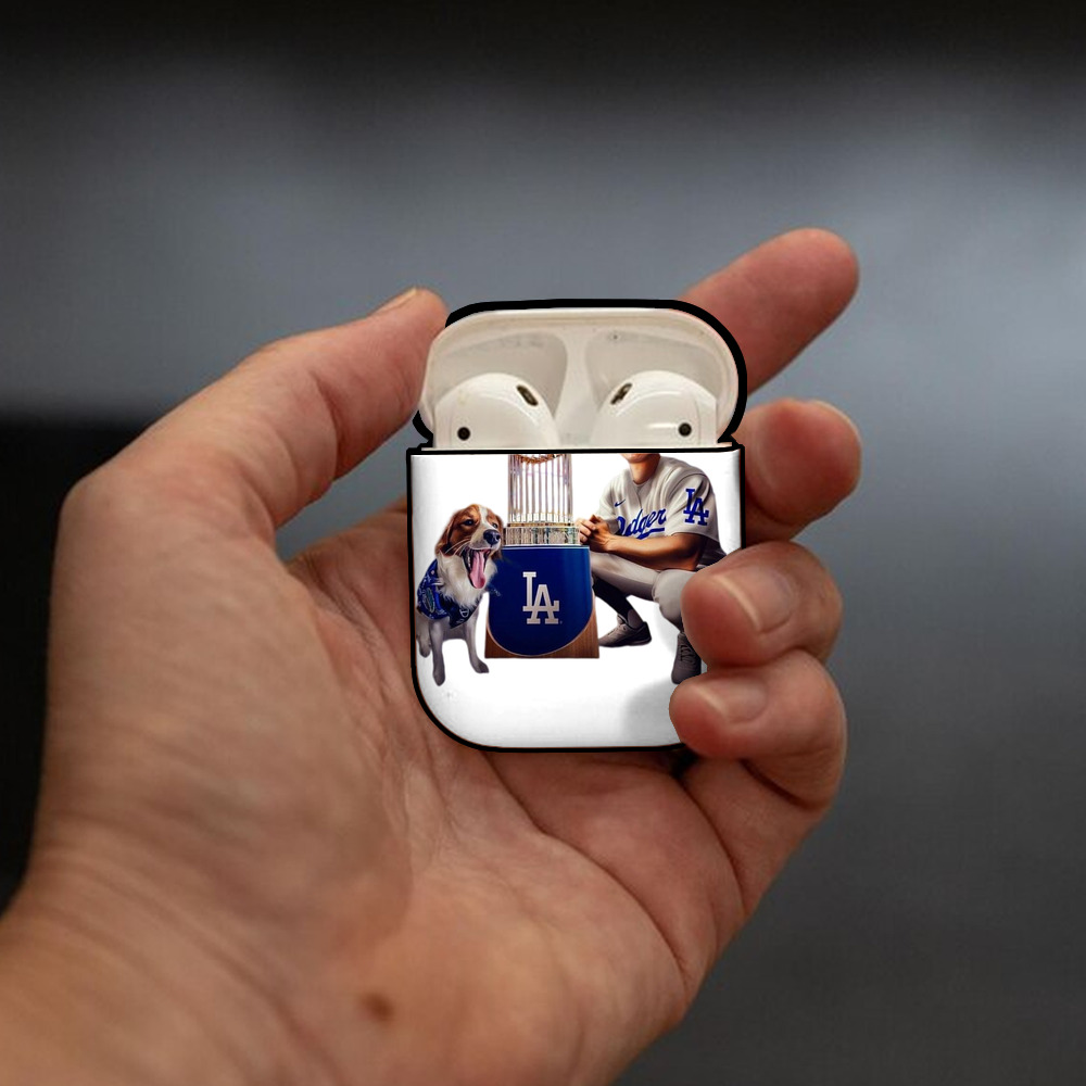  AirPods 2 Case Hard Shell Black, Flexible PC Material, Precise Cutouts, Full Protection, Anti-Fingerprint, Washable, Includes Keychain – Durable & Slim Design