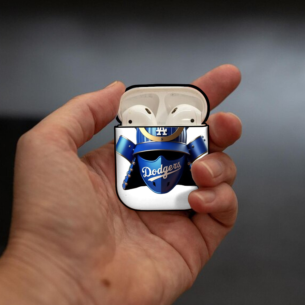  AirPods 2 Case Hard Shell Black, Flexible PC Material, Precise Cutouts, Full Protection, Anti-Fingerprint, Washable, Includes Keychain – Durable & Slim Design