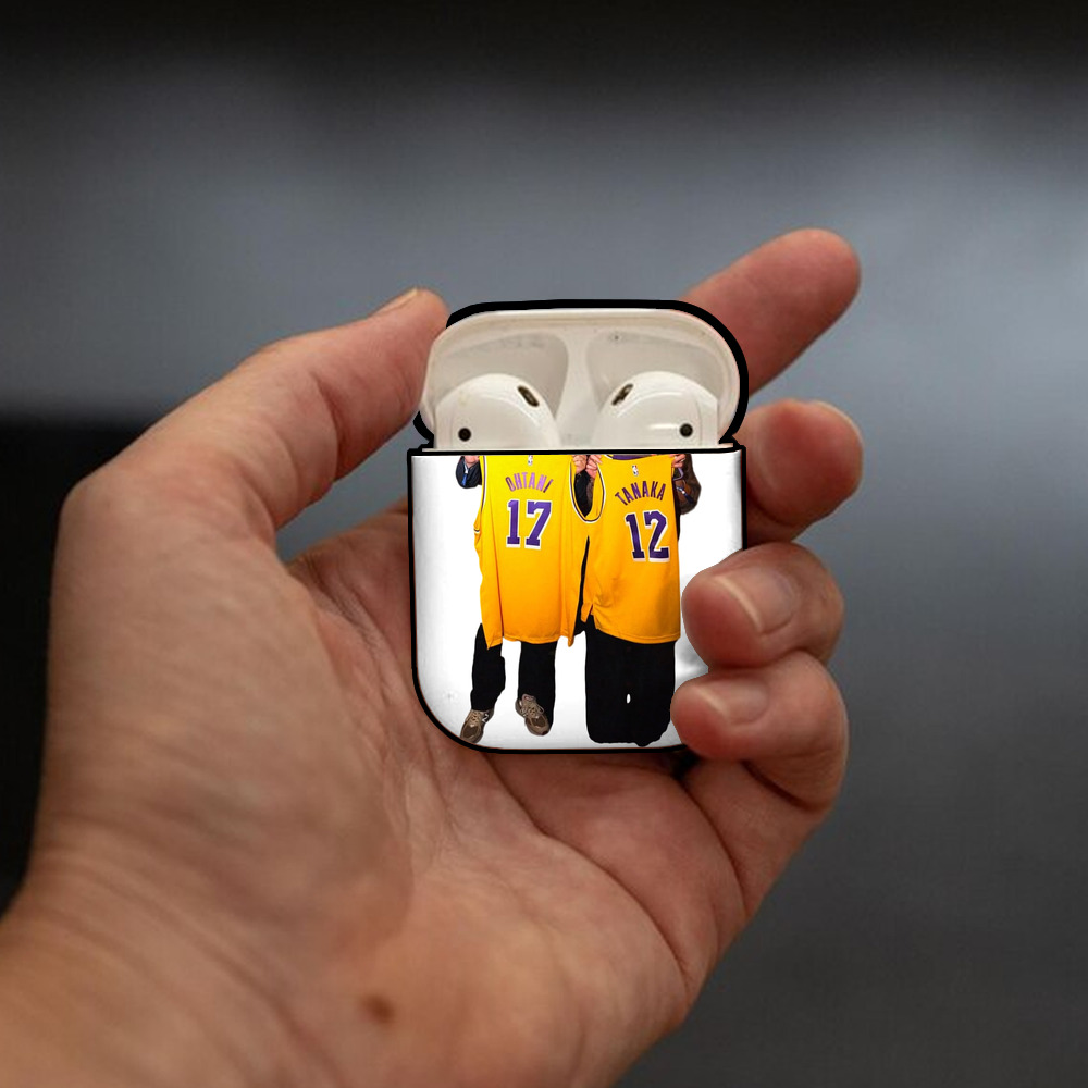  AirPods 2 Case Hard Shell Black, Flexible PC Material, Precise Cutouts, Full Protection, Anti-Fingerprint, Washable, Includes Keychain – Durable & Slim Design