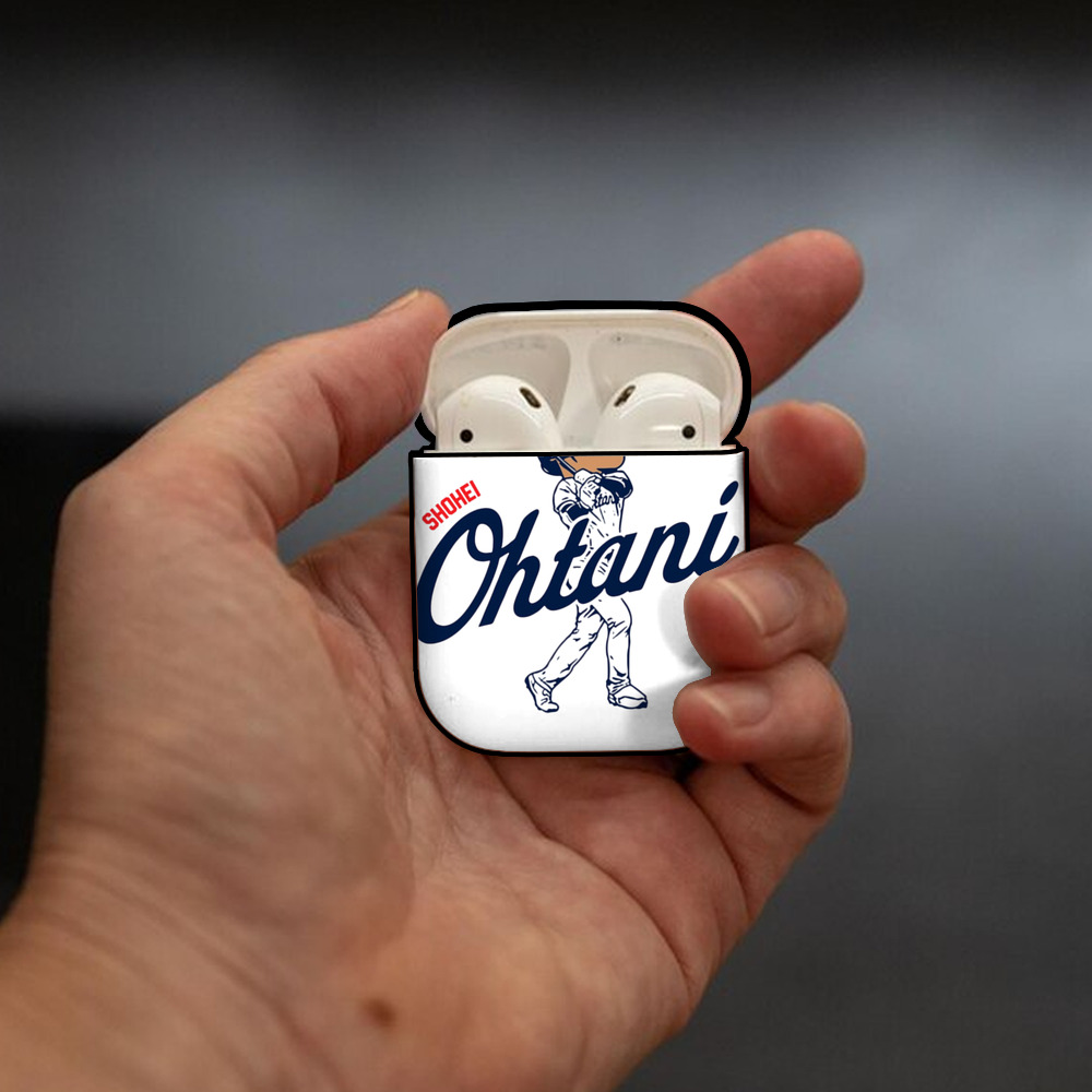  AirPods 2 Case Hard Shell Black, Flexible PC Material, Precise Cutouts, Full Protection, Anti-Fingerprint, Washable, Includes Keychain – Durable & Slim Design