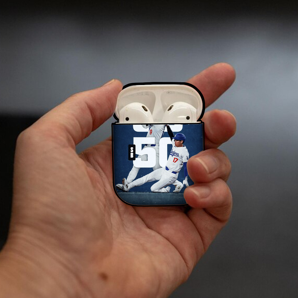  AirPods 2 Case Hard Shell Black, Flexible PC Material, Precise Cutouts, Full Protection, Anti-Fingerprint, Washable, Includes Keychain – Durable & Slim Design