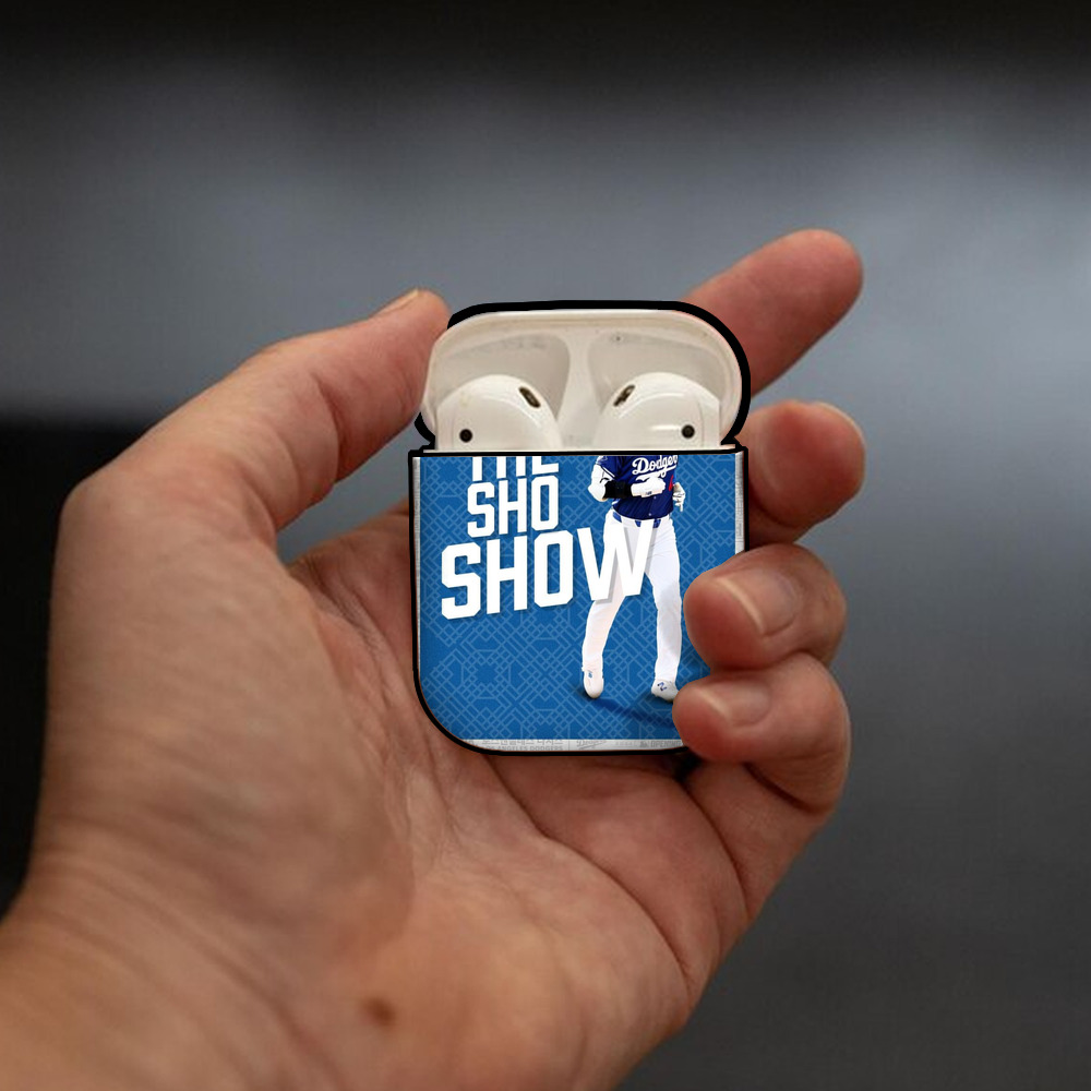  AirPods 2 Case Hard Shell Black, Flexible PC Material, Precise Cutouts, Full Protection, Anti-Fingerprint, Washable, Includes Keychain – Durable & Slim Design