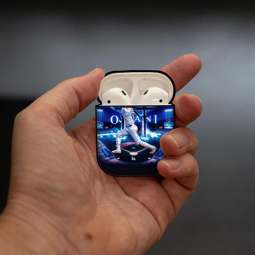  AirPods 2 Case Hard Shell Black, Flexible PC Material, Precise Cutouts, Full Protection, Anti-Fingerprint, Washable, Includes Keychain – Durable & Slim Design