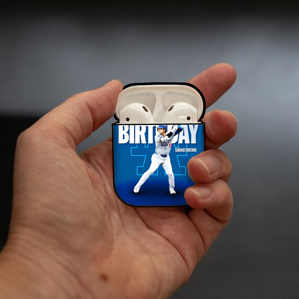  AirPods 2 Case Hard Shell Black, Flexible PC Material, Precise Cutouts, Full Protection, Anti-Fingerprint, Washable, Includes Keychain – Durable & Slim Design