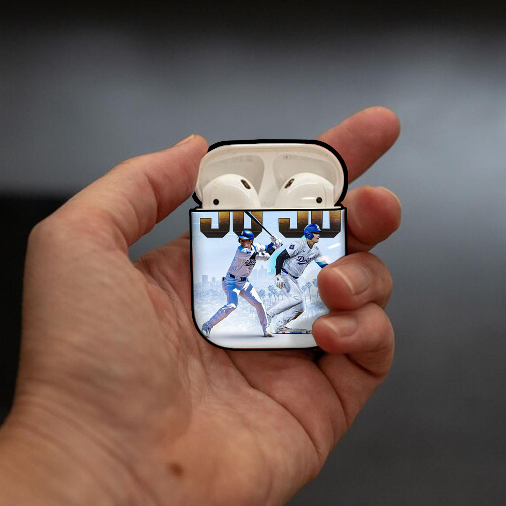  AirPods 2 Case Hard Shell Black, Flexible PC Material, Precise Cutouts, Full Protection, Anti-Fingerprint, Washable, Includes Keychain – Durable & Slim Design