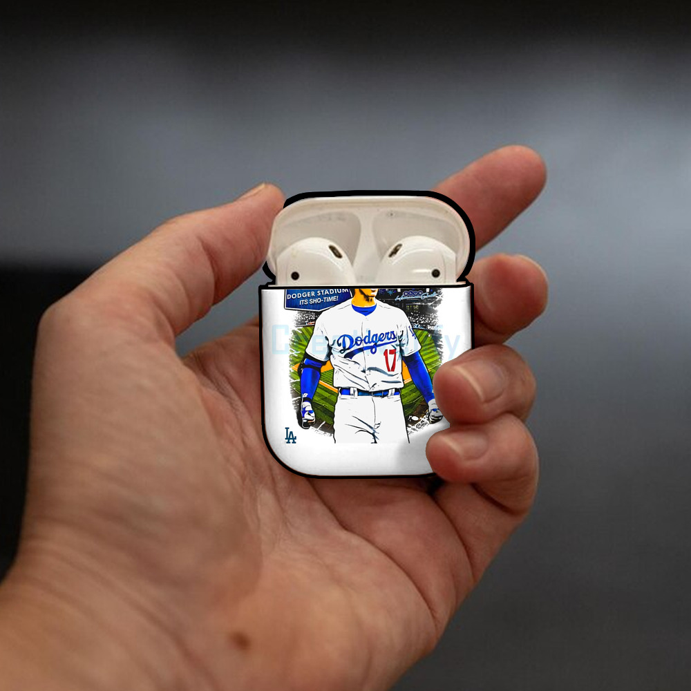  AirPods 2 Case Hard Shell Black, Flexible PC Material, Precise Cutouts, Full Protection, Anti-Fingerprint, Washable, Includes Keychain – Durable & Slim Design