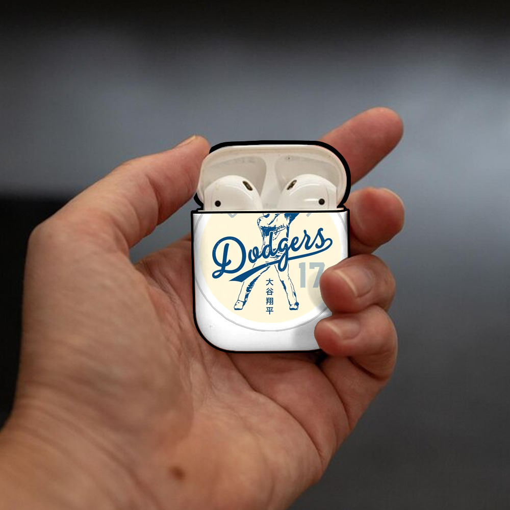  AirPods 2 Case Hard Shell Black, Flexible PC Material, Precise Cutouts, Full Protection, Anti-Fingerprint, Washable, Includes Keychain – Durable & Slim Design