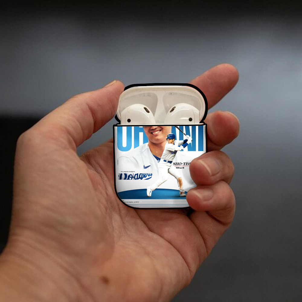  AirPods 2 Case Hard Shell Black, Flexible PC Material, Precise Cutouts, Full Protection, Anti-Fingerprint, Washable, Includes Keychain – Durable & Slim Design