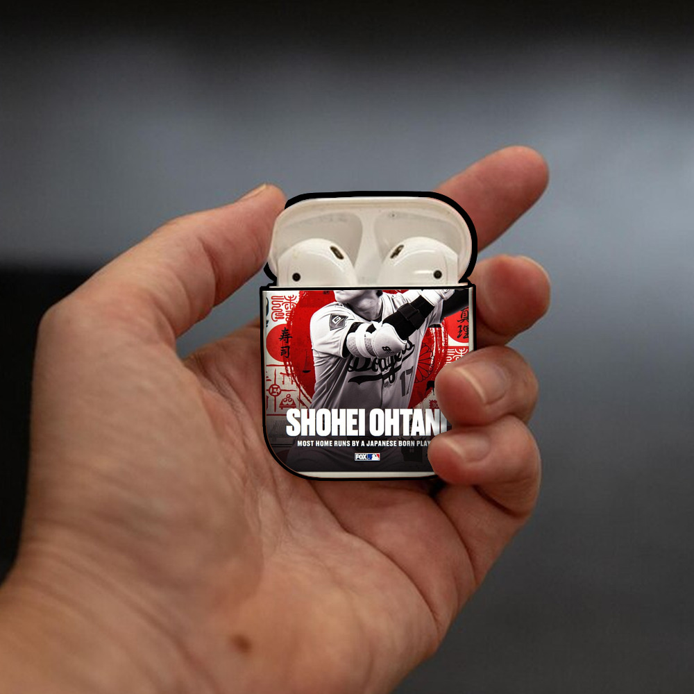  AirPods 2 Case Hard Shell Black, Flexible PC Material, Precise Cutouts, Full Protection, Anti-Fingerprint, Washable, Includes Keychain – Durable & Slim Design