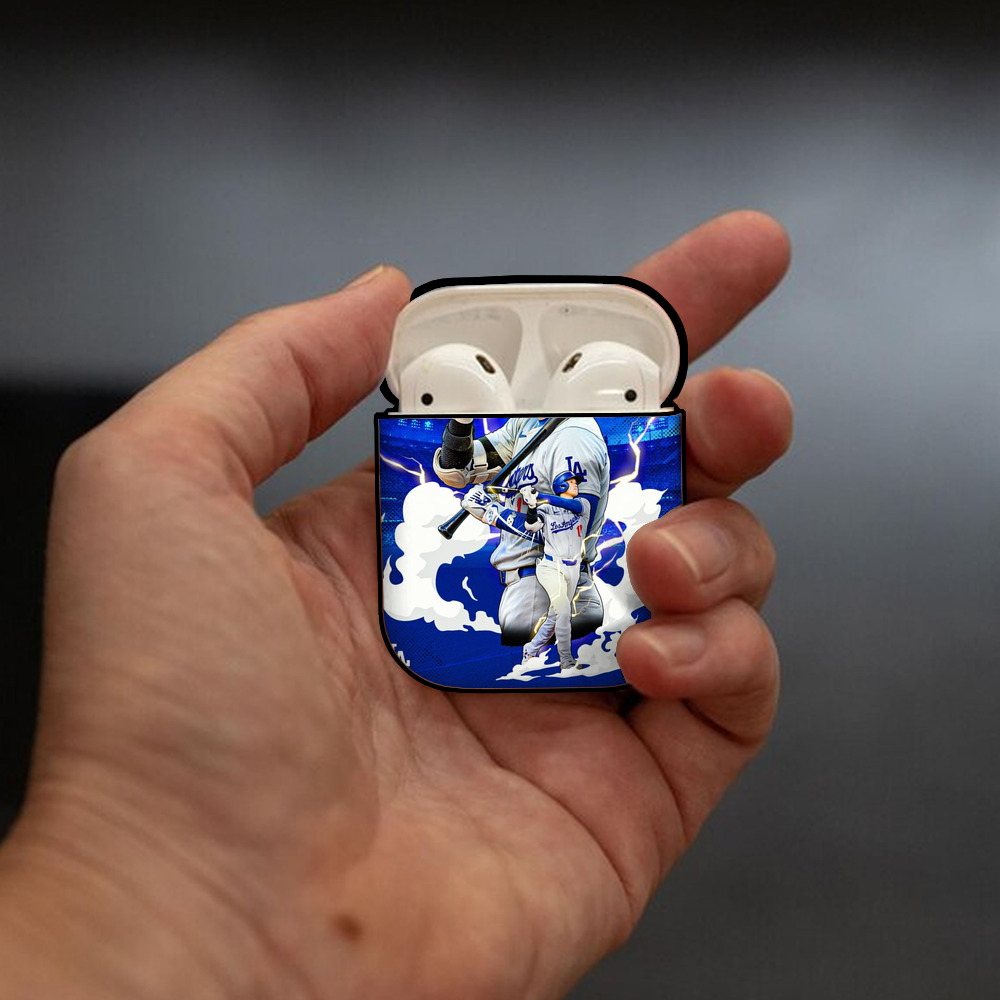  AirPods 2 Case Hard Shell Black, Flexible PC Material, Precise Cutouts, Full Protection, Anti-Fingerprint, Washable, Includes Keychain – Durable & Slim Design